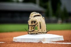 2023 Wilson A2000 1786 11.5" Infield Baseball Glove: WBW100969115 -Fielding Gloves Sales 2023A20001786 WBW100969115 2