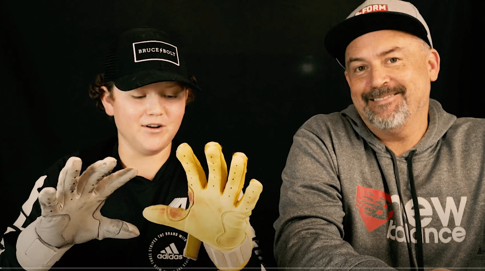 Bruce Bolt PREMIUM PRO Short Cuff Batting Gloves: Navy 5 Bruce Bolt PREMIUM PRO Short Cuff Batting Gloves: Navy - Image 3