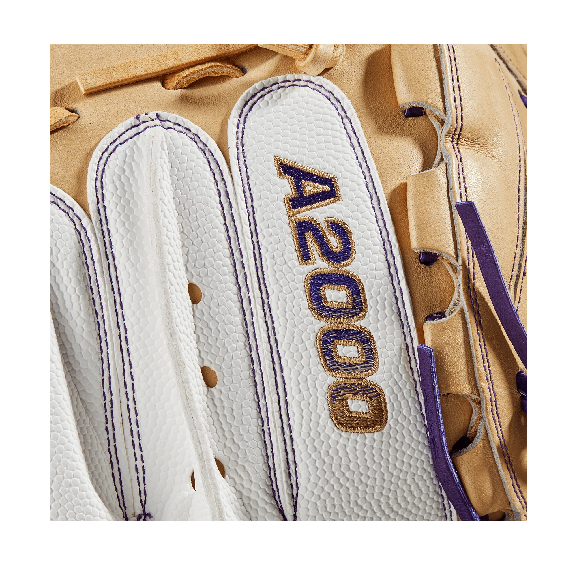 2023 Wilson A2000 Aubree Munro AM1 34" Fastpitch Catcher's Mitt: WBW10101834 7 2023 Wilson A2000 Aubree Munro AM1 34" Fastpitch Catcher's Mitt: WBW10101834 - Image 5